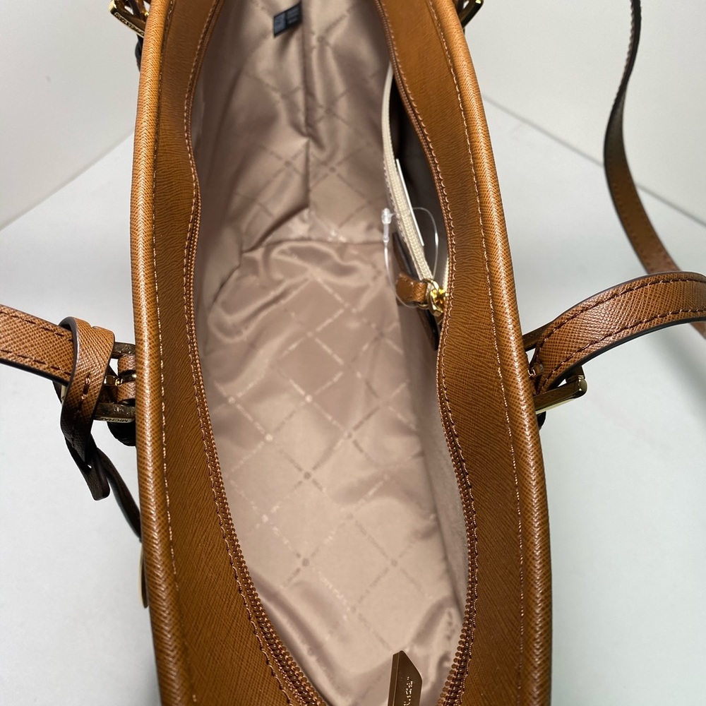 Michael Kors Jet Set TZ, Saffiano Leather Tote! - Picture 7 of 10